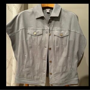 Chico's Ruana Wrap Vest Size S/M  faux-suede Jacket
$29
Accept offer